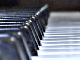 [picture: piano 5]