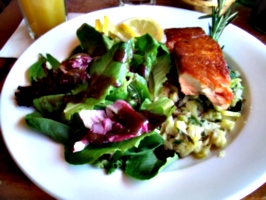 [picture: Salmon with Salad]