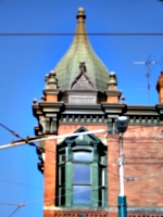 [picture: Curved roof]