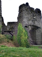 [picture: Restormel Castle 3: The Gatehouse]