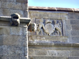 [picture: Pendennis Castle 23: Coat of arms]