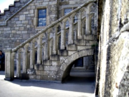 [picture: Stone steps over arch 2]