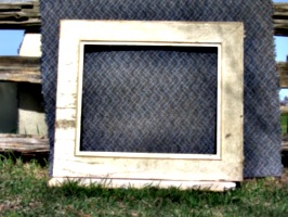 [picture: Old Picture Frame 3]