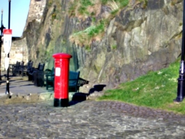 [picture: Post box]