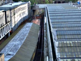 [picture: Edinburgh railway station]