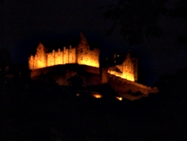 [picture: Edinburgh Castle at night 2]