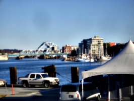 [picture: Swing bridge]