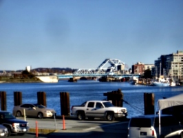 [picture: Swing bridge 2]