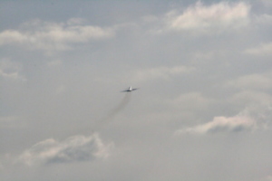 [picture: Chicago airport: 'plane in flight 3]