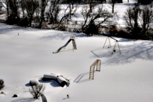 [picture: No-one on the slide today 3]