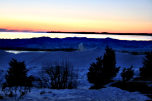 [picture: Sunset over a frozen Lake Ontario 8]