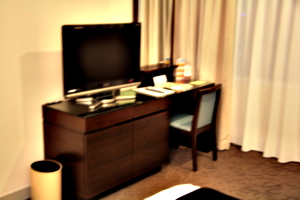 [picture: Hotel Room 4: desl]