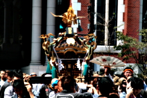 [picture: Procession 7: The Mikoshi is carried past]