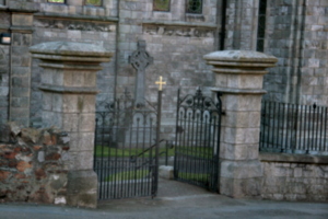 [picture: Howth Church 3: monument]