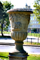 [picture: Urn]