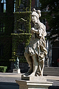 [Picture: Statue]